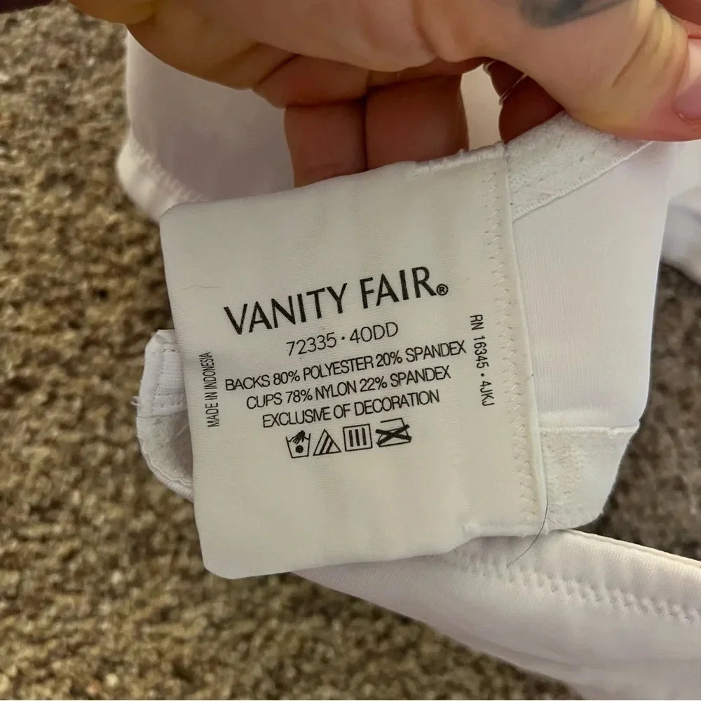 Vanity Fair Body Caress Wireless Bra 40DD 40E 72335 White Light Lined Wire Free - Picture 8 of 10